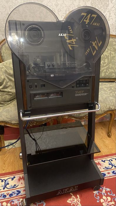 Магнитофон Akai gx747