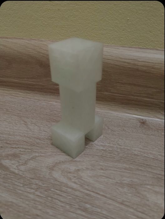 Светеща фигурка Minecraft creeper