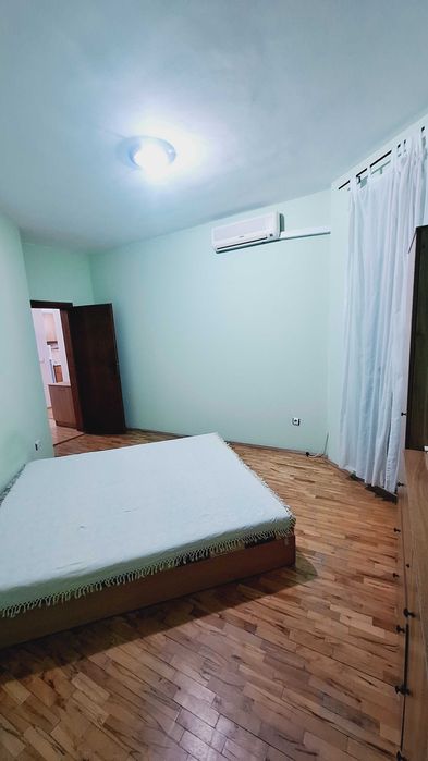 Дава се под наем Тристаен апартамент в Варна, Бриз - 102 кв.м за 598.23 € - Снимка #11