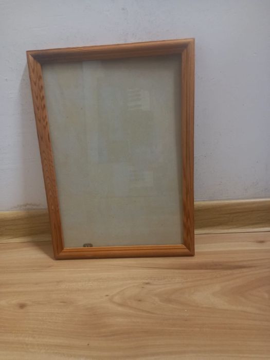 рамки настенные 50шт есть