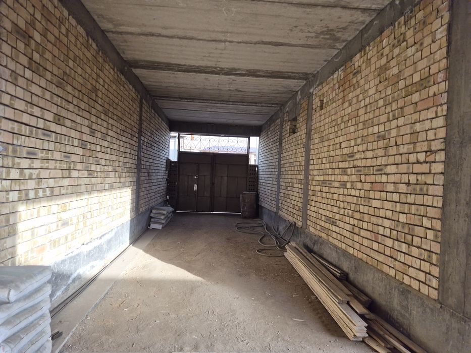 To‘y tepa Nurafshonda uchaska sotiladi