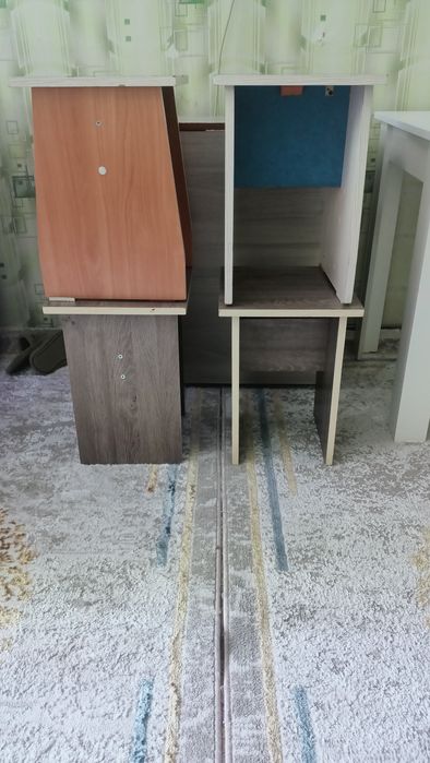 Стол для кухни и стол раскладной