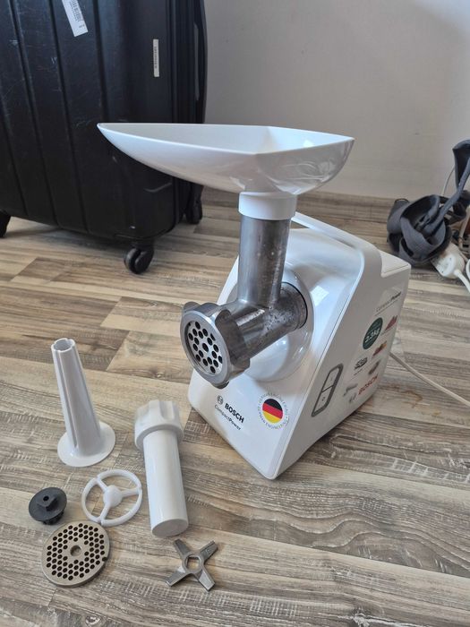 Mașina de tocat carne Bosch Compact Power