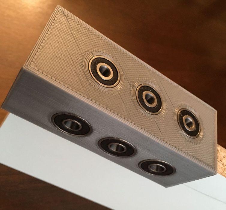 Sablon mobila pt ericsoane din plastic dur gri forma U gauri de 5/7mm