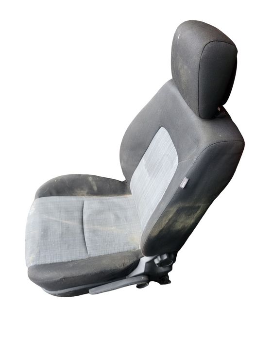 Scaun Stanga Fata ( Sofer ) Kia Cee`d Hatchback Ed 2006 - 2012