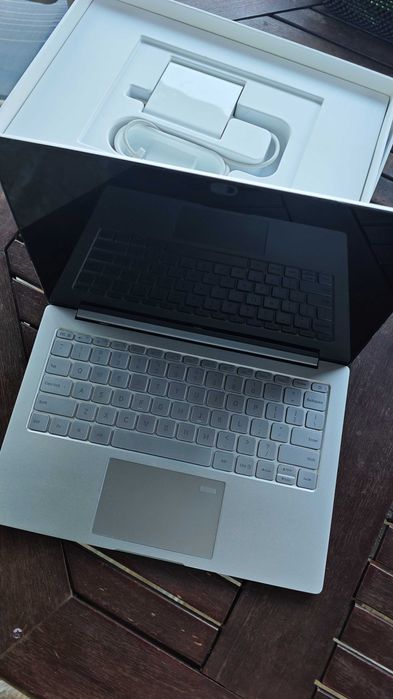 Лаптоп Xiaomi Air 13