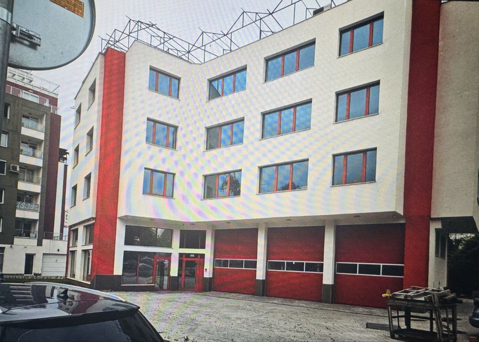 Дава се под наем Офис в София, Дружба 1 - 1101 кв.м за 15.3 € - Снимка #1