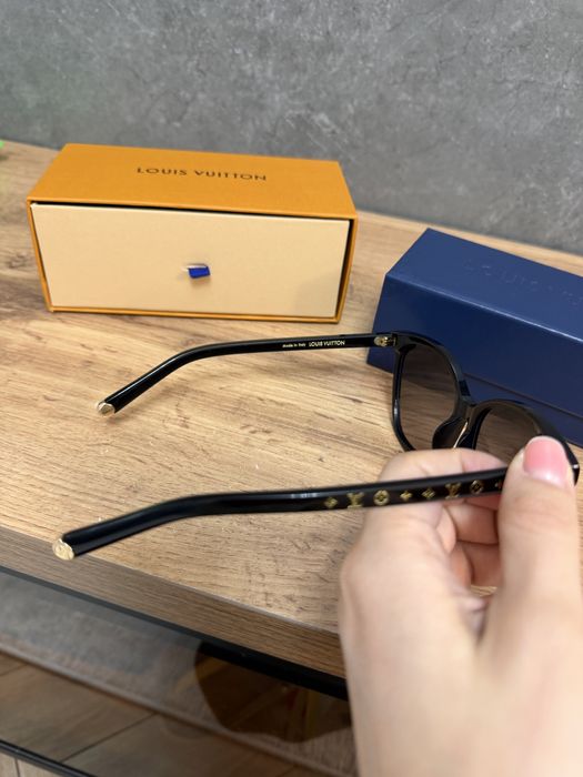 Солнцезащитные очки LV Louis Vuitton