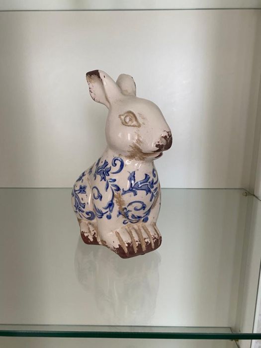 Керамическая статуэтка