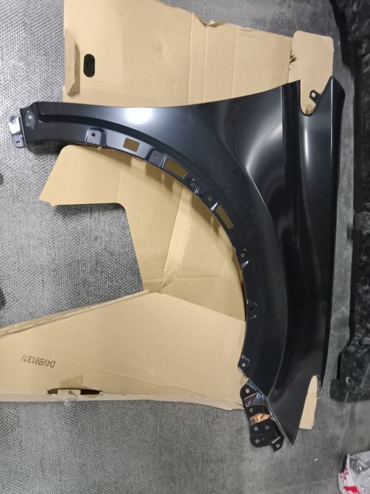 Крыло Тойота Рав4 16-19