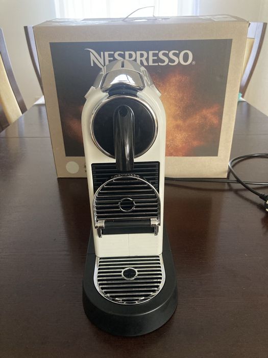 Aparat cafea capsule Nespresso citiz