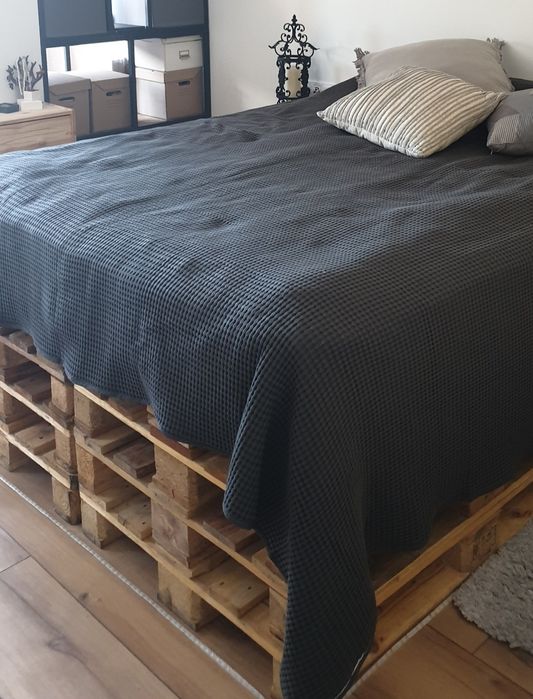 Паллеты, поддоны, мебель, кровать