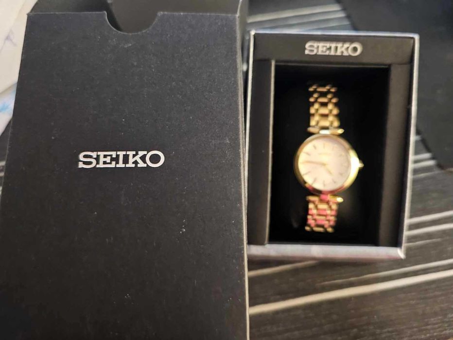 нов Дамски часовник Seiko Lady SRZ554P1