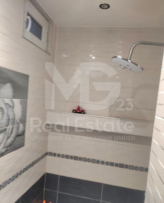 Етаж от къща в Пловдив-Прослав площ 90 цена 160000