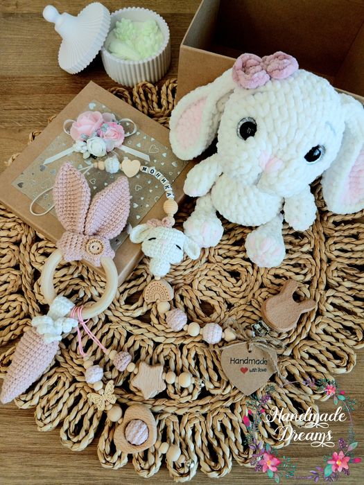 Подарък за бебе, плетени играчки, клипс