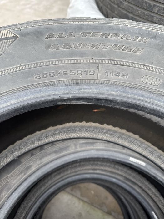 Всесезонные шины для внедорожника