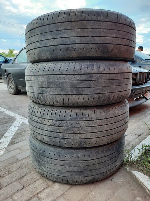 Продам покрышки 235 55 r20
