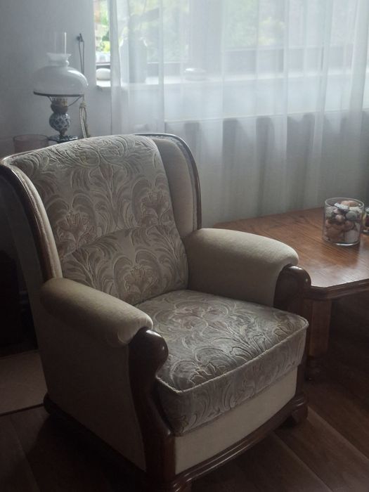 Set living clasic din lemn masiv (Stare impecabilă)