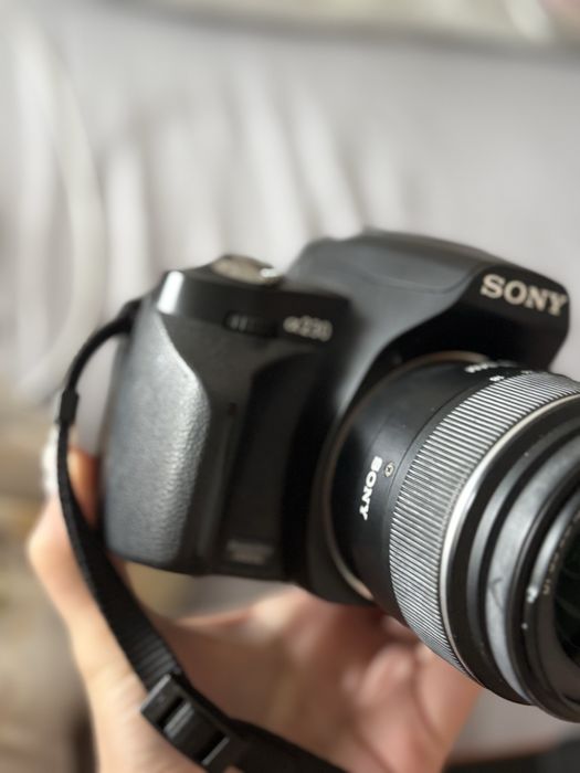 Sony  DSLR-A230
