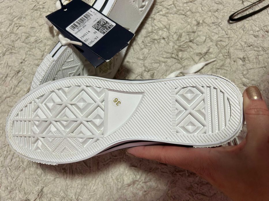 Tenisi piele naturală Trusardi jeans originali NOU eticheta măr36/23cm