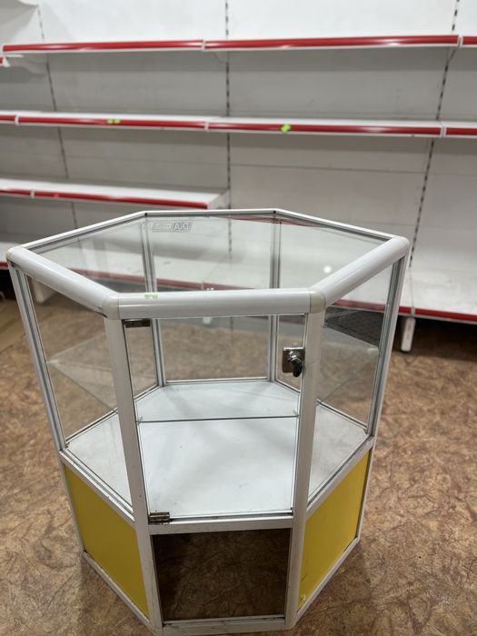 Продам стеллажи