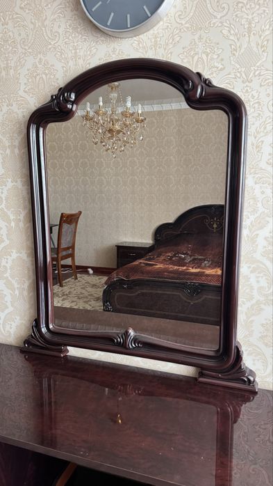 Спальный гарнитур б/у италия