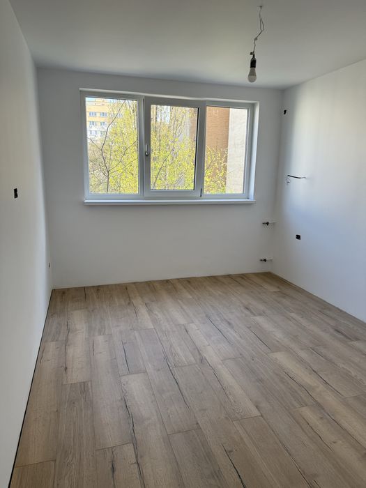 Instalatii sanitare, electrice, amenajari (gresie, parchet etc)