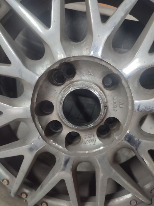 Продам колеса в сборе летнии на 17