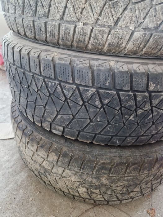 Продам 4 комплекта резины (16шт)