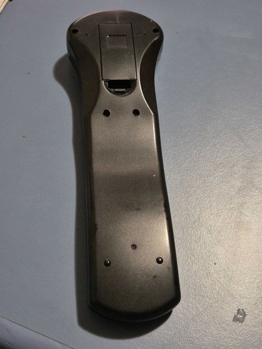 Telecomanda universală model URC001-7A, soluție „9-în-1”