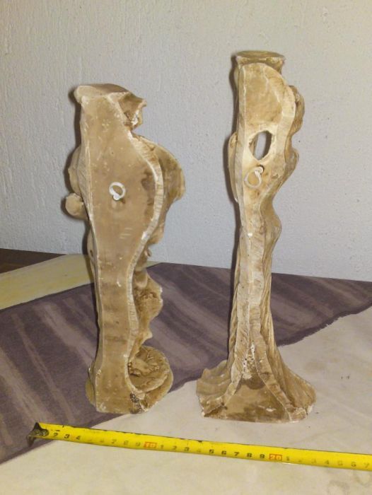 Продавам много стари статуетки гипс