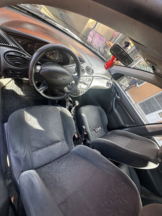 Ford  2001 benzină, 563 € — imagine 4