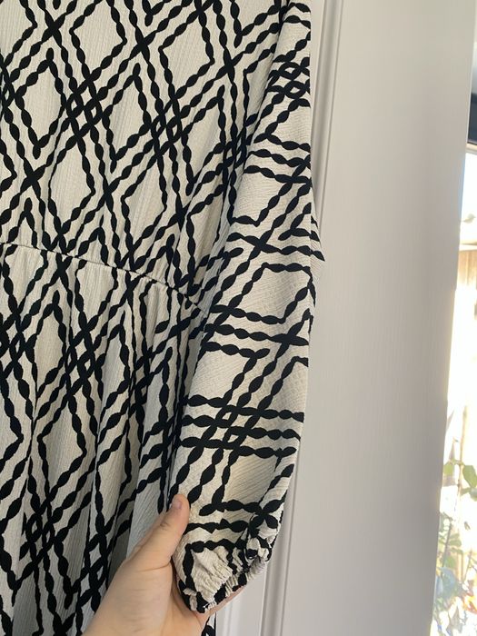 Rochita lunga cu maneca !