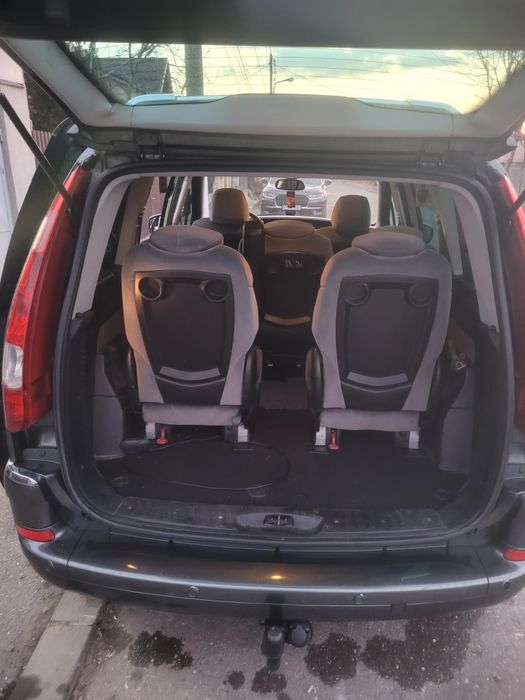 Citroen C 8 7 locuri