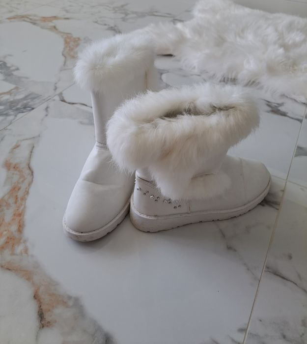 Дамски ботуши с пух