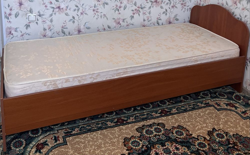 Продам кровать односпальная