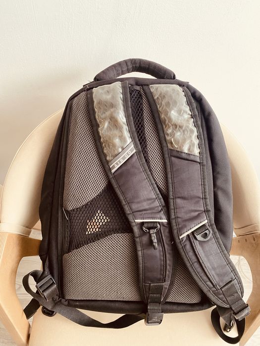 Продам фирменый рюгзаг