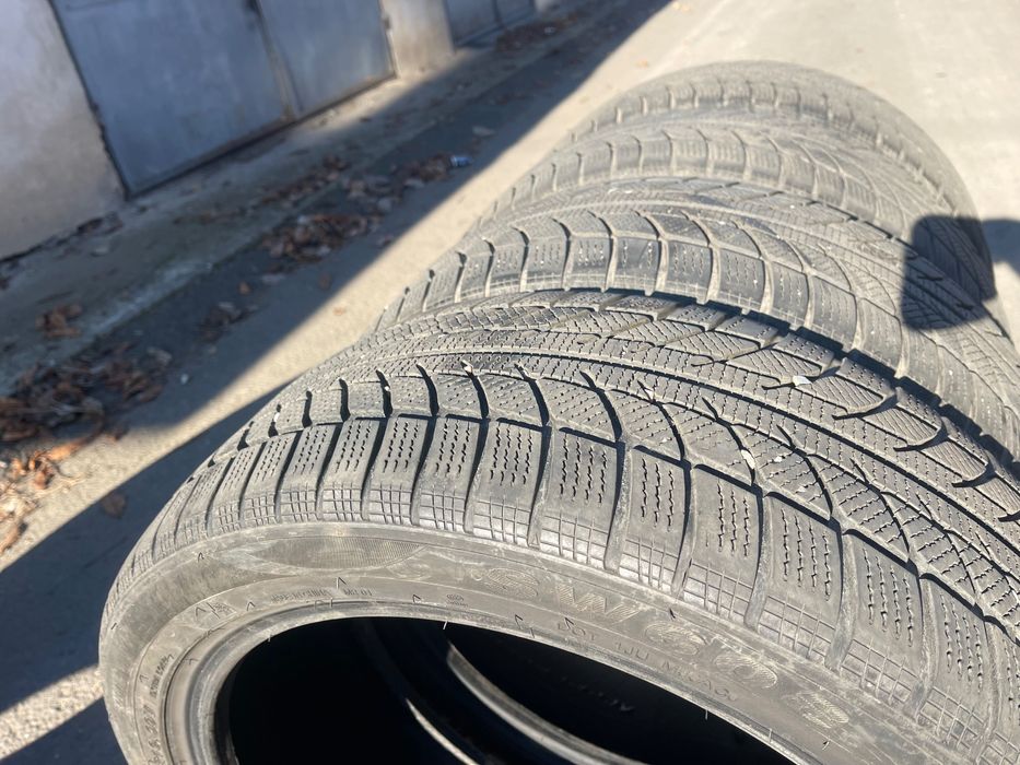 Cauciucuri de iarnă 235/45/19