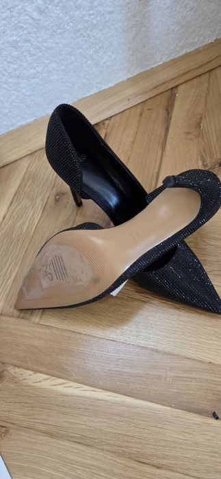 Нови обувки Манго номер 39, 35 лв