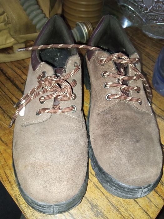 Продам ботинки демисезонные