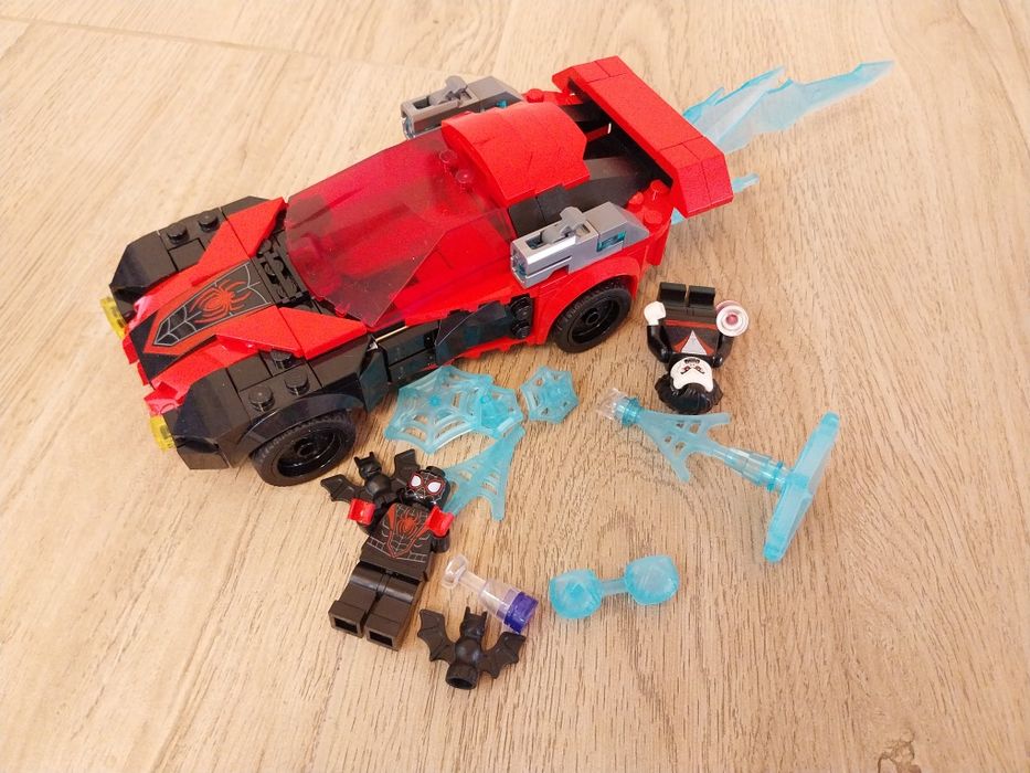 Vând seturi Lego Marvel