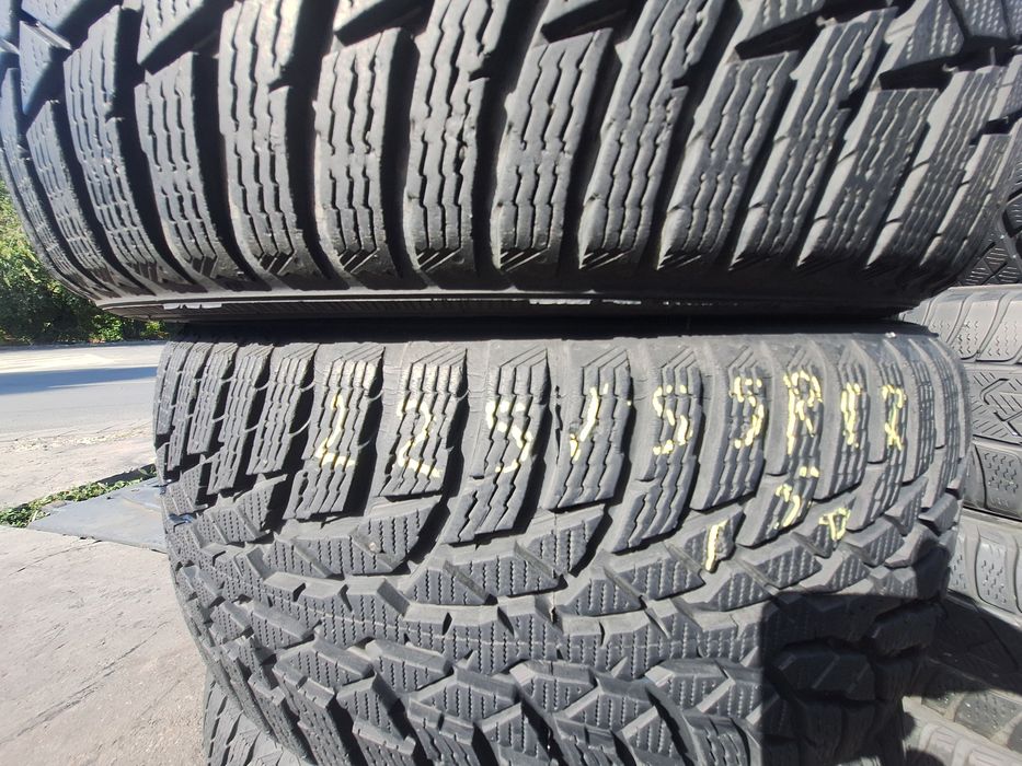 2 anvelope iarna 225/55r17 Nokian Montaj Gratuit