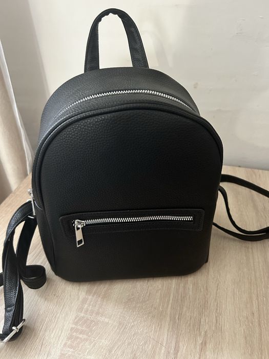 Продам женский рюкзак
