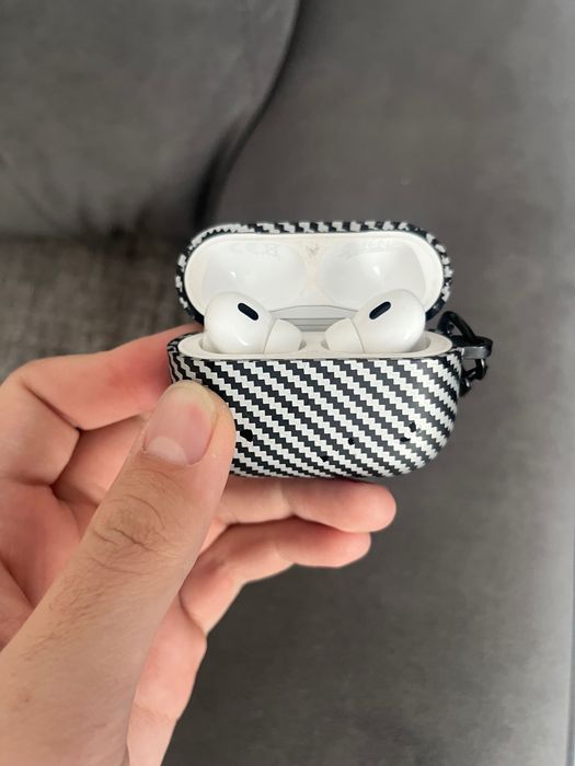 Продам air pods pro 2 ориг