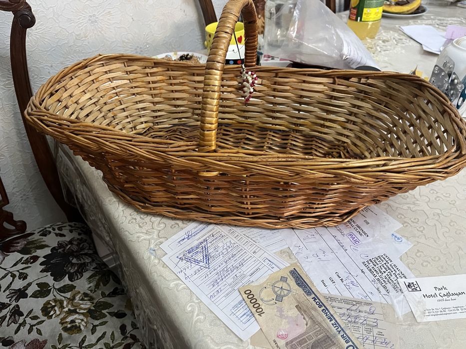 Корзины плетеные б/у