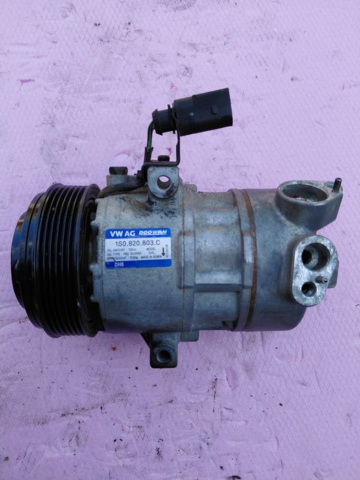 Compresor climă skoda Citigo cod 1SO,820 803 C  500 LEI