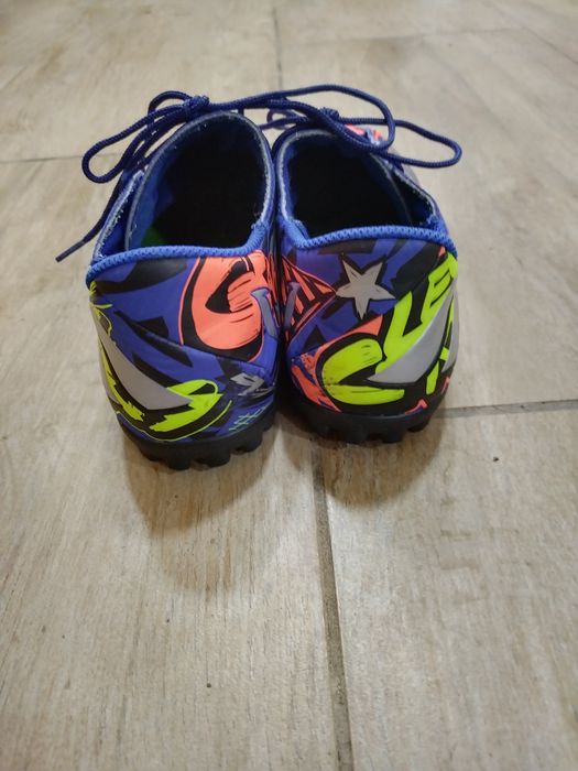 Спортни обувки за футбол Адидас