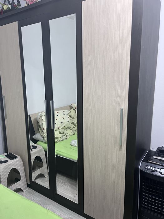 Dulap cu comoda dormitir