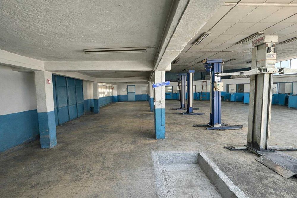 Дава се под наем Склад в Пловдив, Каменица 2 - 568 кв.м за 2393.43 € - Снимка #2