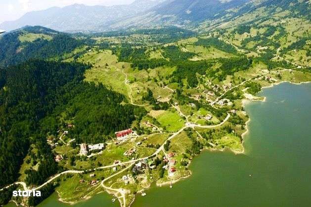 Vindem Teren in Stațiunea Colibita !